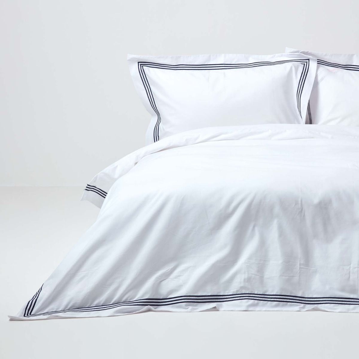 Plain White Duvet Cover Set With Navy, Navy And White Duvet Cover Set