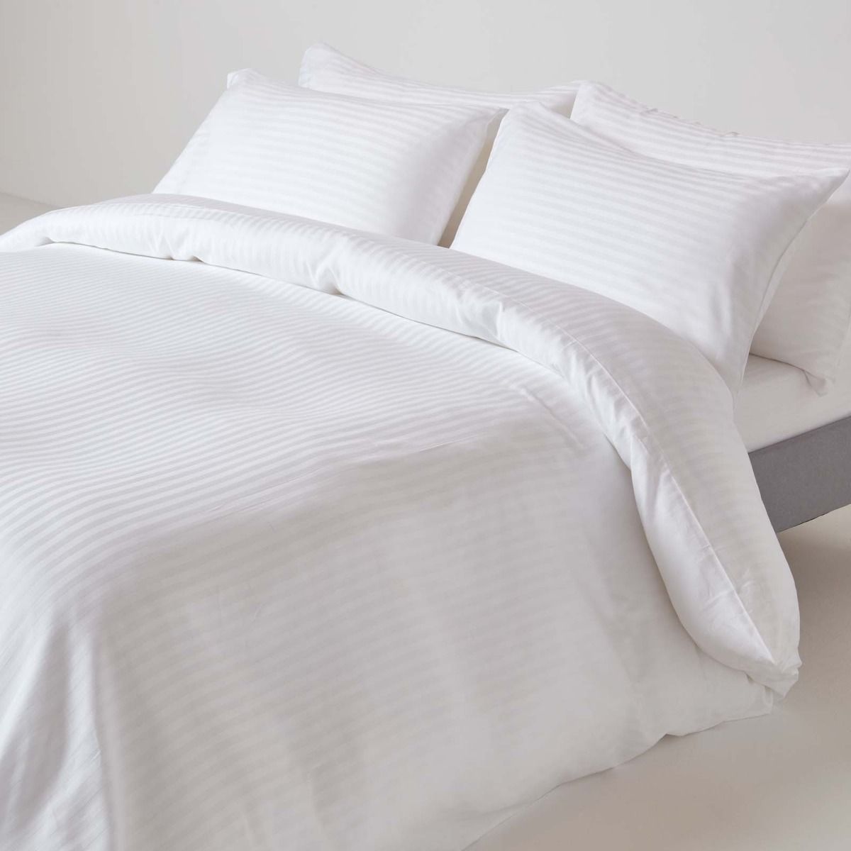 SGI Bedding Drap de lit en fibre de coton égyptien 600 fils avec poche profonde 38 cm Coton Fitted Sheet blanc 100 X 200cm