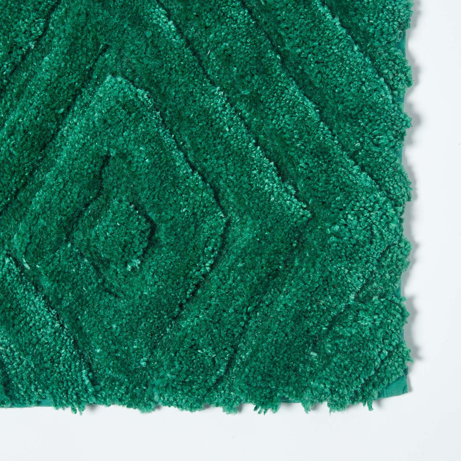 Ikat Pattern Emerald Green Bath Mat, Green Bath Rugs