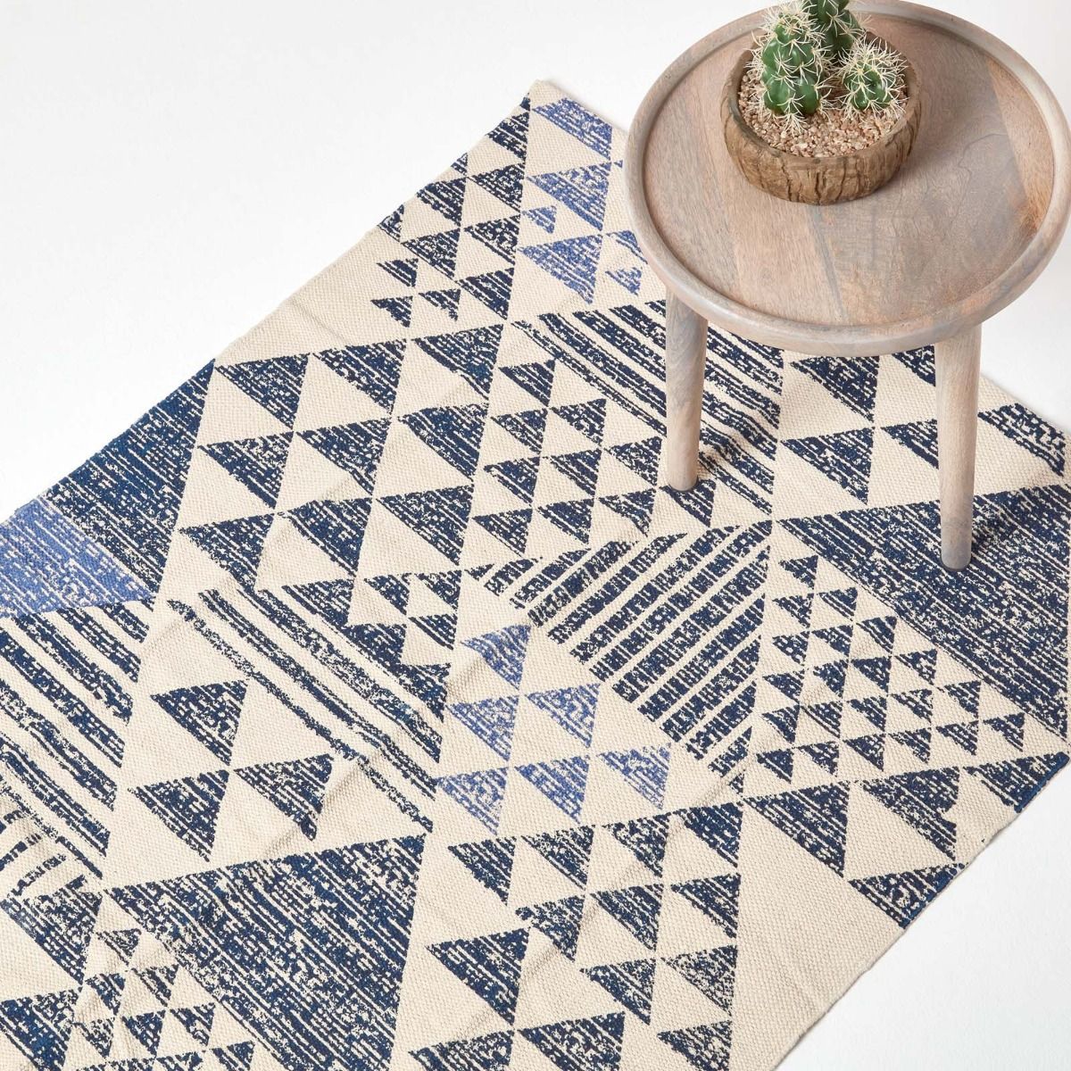 Delphi Blue And White Geometric Style, Blue And White Geometric Rug