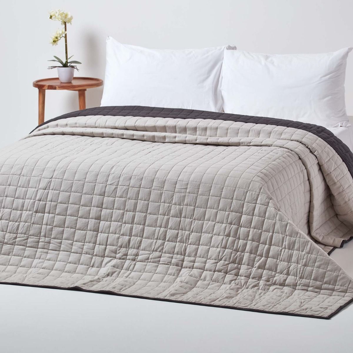 Oversize Queen Box Stitch White Color Quilted Bedspread Coverlet 100 by 106 inches Plus 2 Standard Shams 20 by 26 inch Breathable Fade,Stain,Shrink,Wrinkle Resistant Reversible