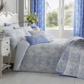 Blue French Toile Patterned Bedspread, 200 x 200 cm